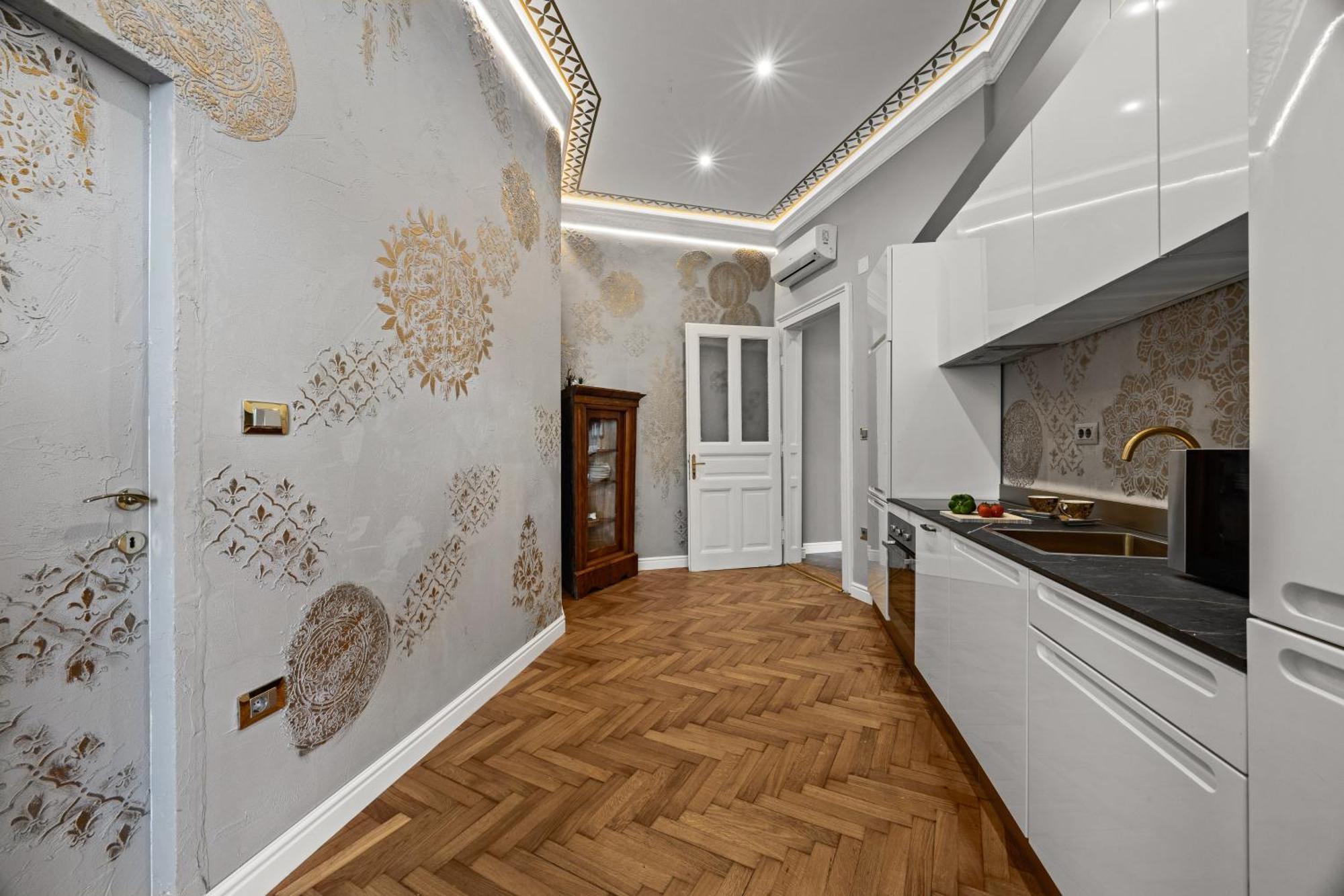 Villa Muenz Luxurious Residence Пула Екстер'єр фото