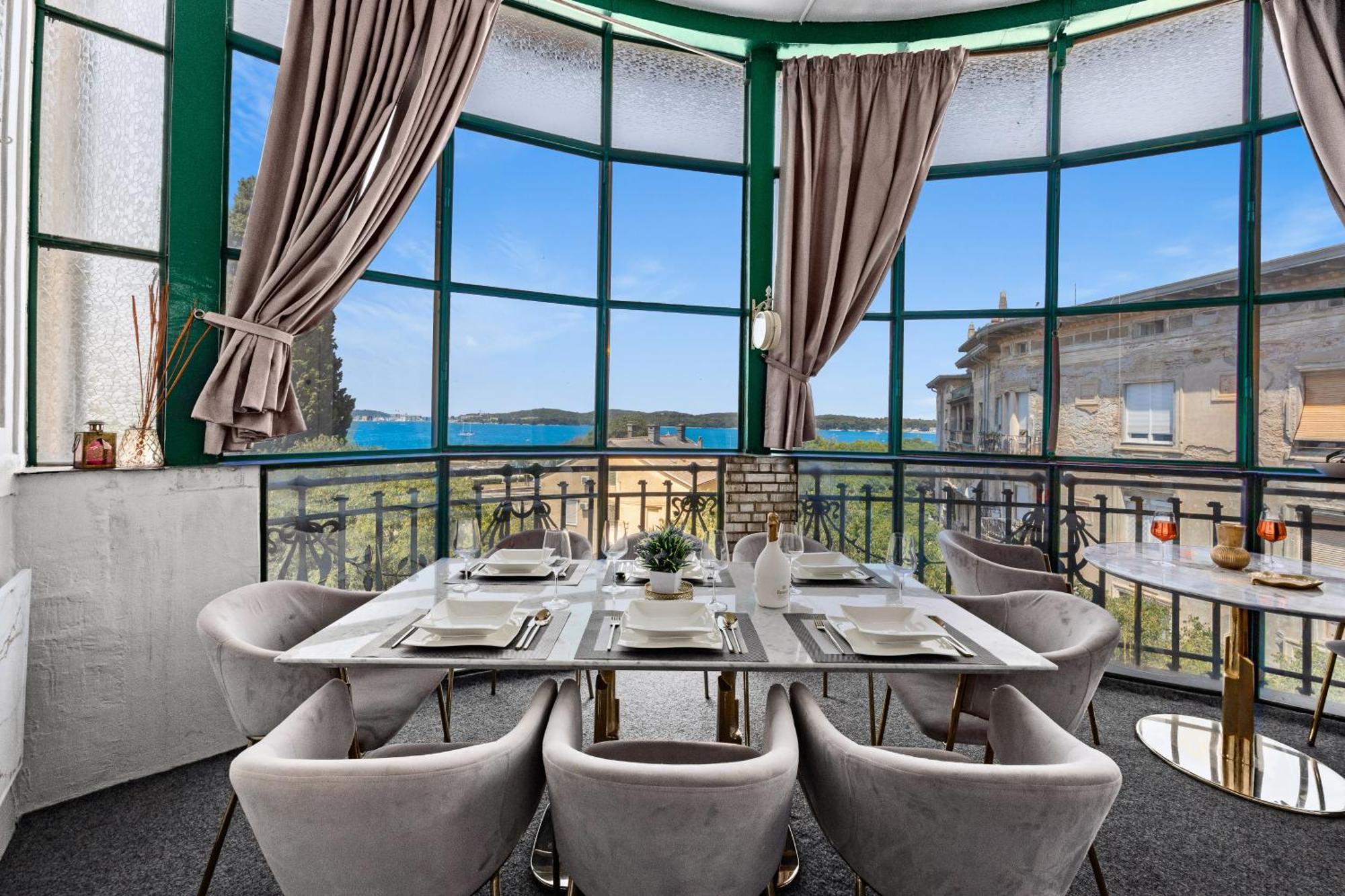 Villa Muenz Luxurious Residence Пула Екстер'єр фото